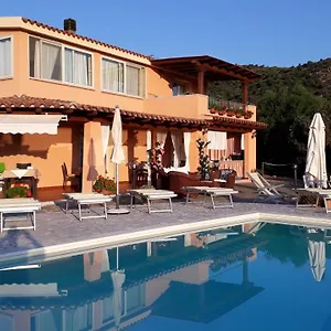 Li Muntigeddi Guest house